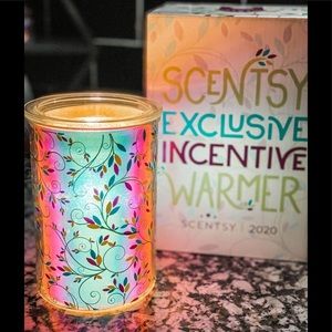 Scentsy Warmer Exclusive
